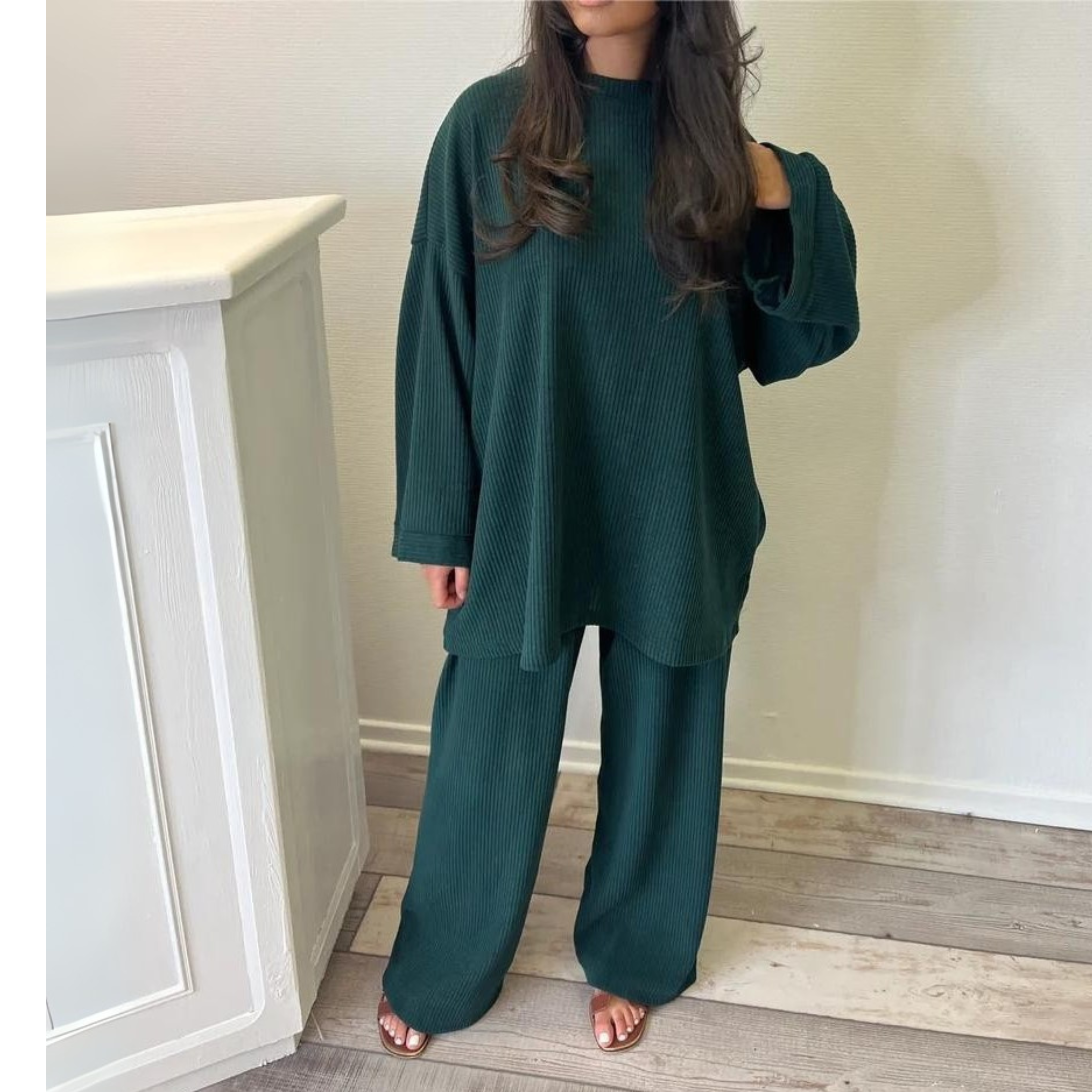 UNI™ - Lazább felső és széles szárú nadrág szett