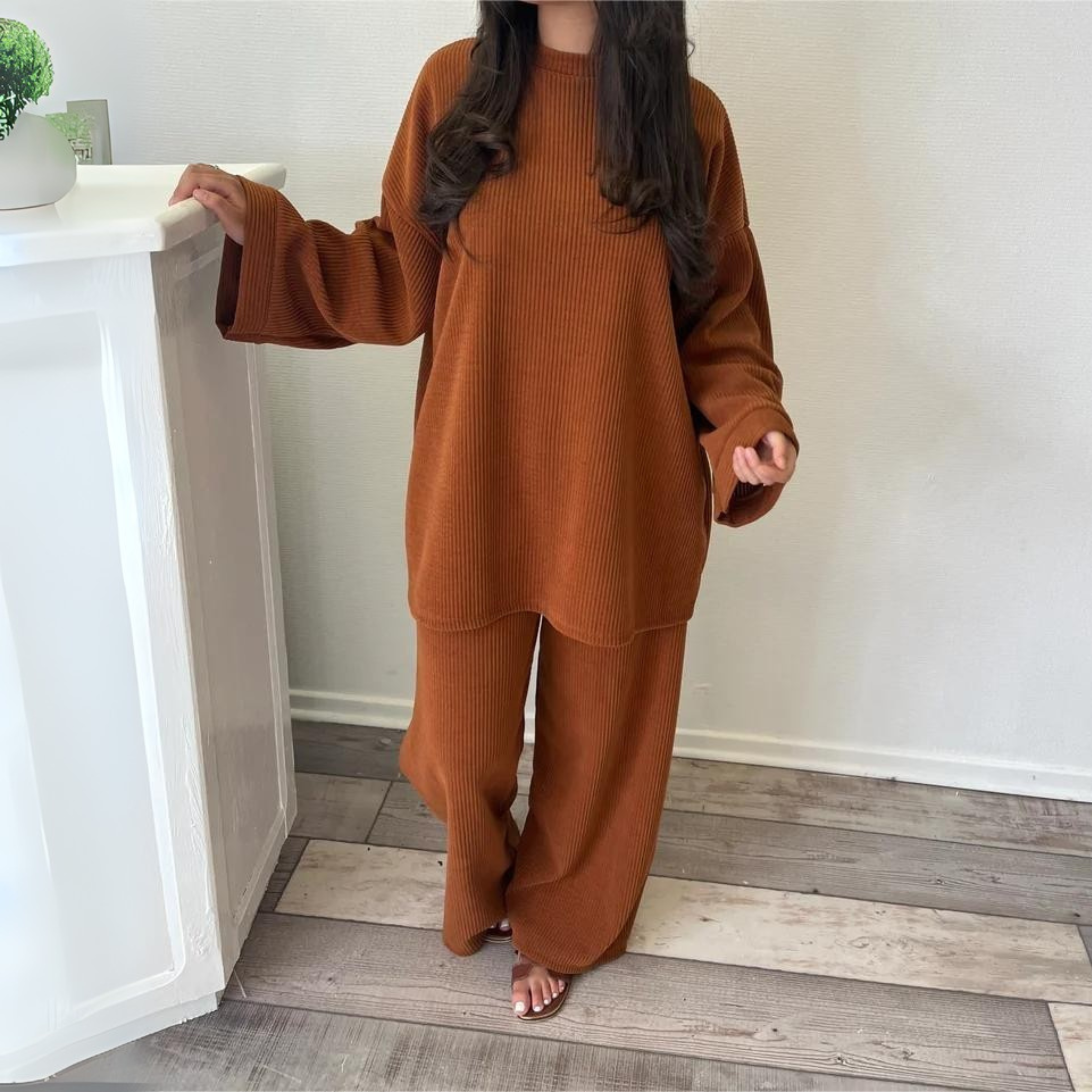 UNI™ - Lazább felső és széles szárú nadrág szett