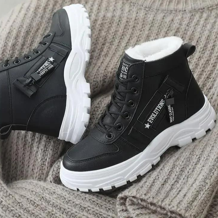 ASTRA™ | Meleg, prémes téli csizmák