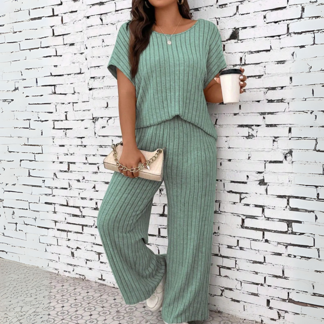 WAUNA™ - Kényelmes Plus Size Rövid Ujjú Blúz és Nadrág Szett