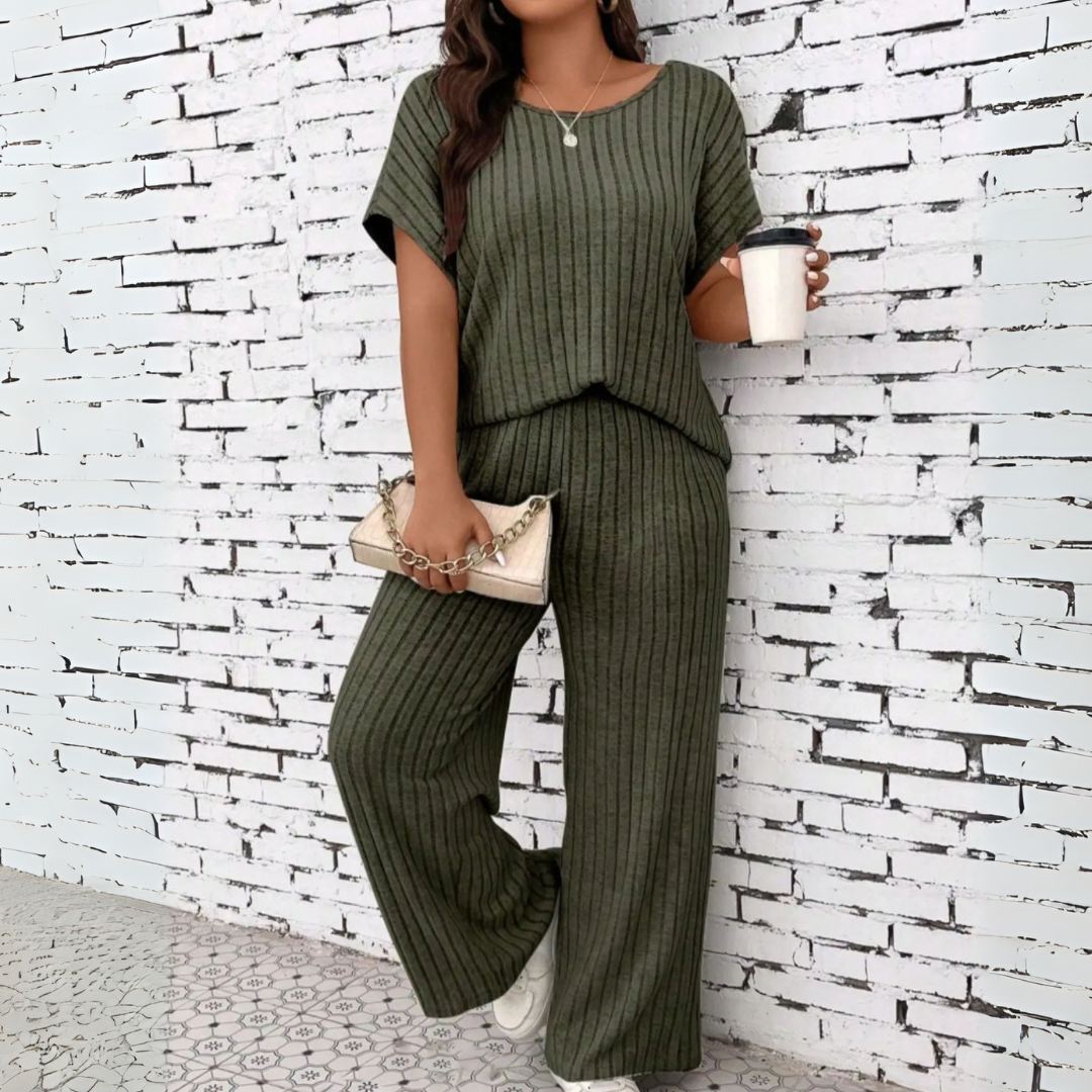 WAUNA™ - Kényelmes Plus Size Rövid Ujjú Blúz és Nadrág Szett