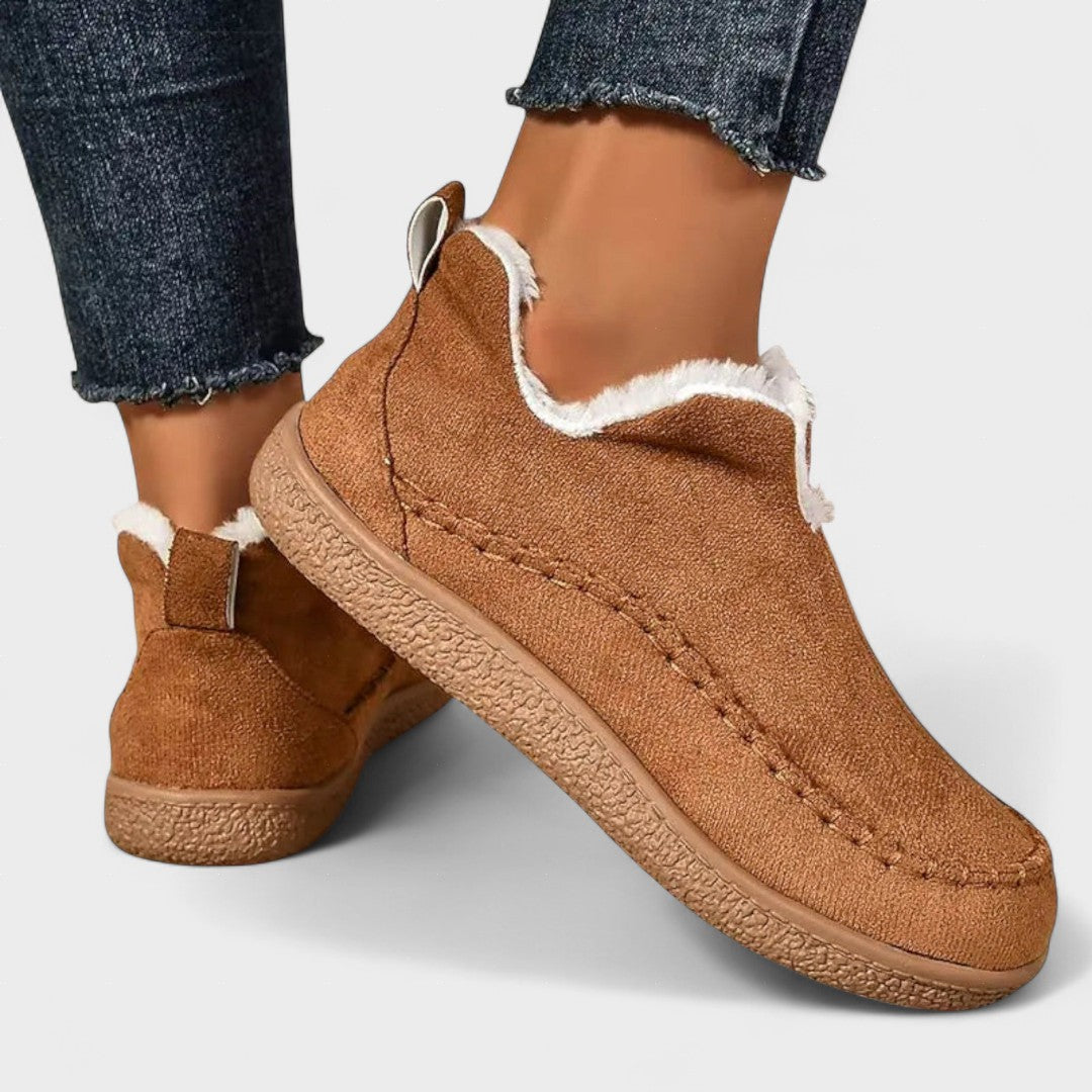 Kira – Kényelmes Komfort Cipők